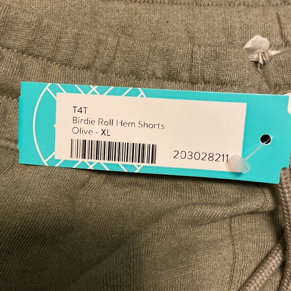 Threads 4 Thought XL NWT roll hem shorts - Picture 4 of 7